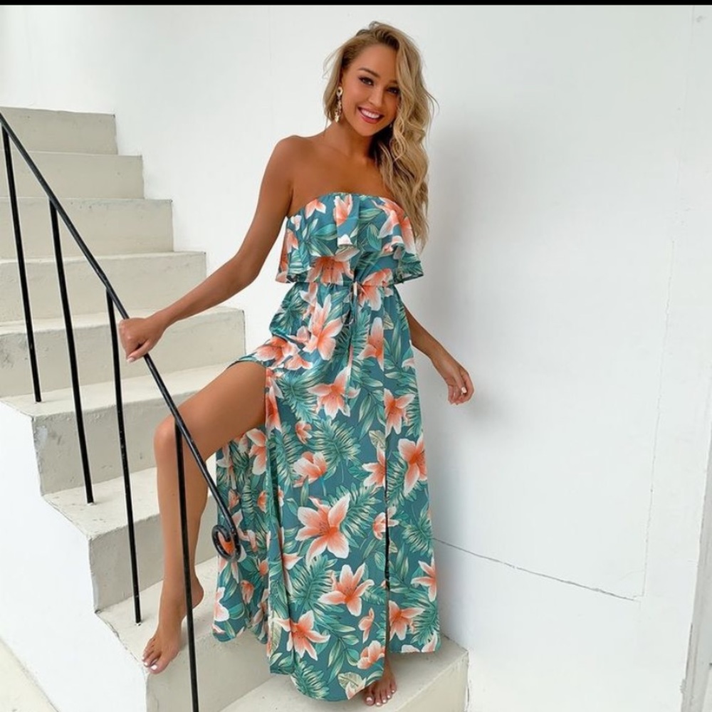 SHEIN strapless Hawaiian dress